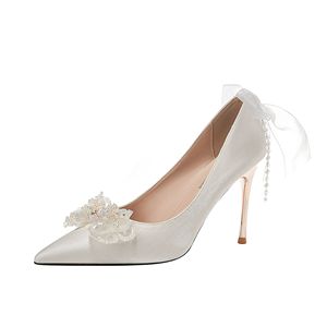 Chaussures de mariage en satin à talons hauts avec nœud en strass pour mariée et demoiselle d'honneur, tenue de soirée formelle - Product Image 5