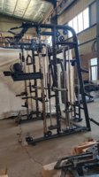 Équipement de musculation commercial multifonctionnel tout-en-un Smith Machine