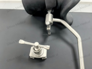 Accessori per Tavolo Operatorio SiNuo, Supporti Regolabili per Gambe, Poggiapiedi per Uso Ginecologico e <span class=keywords><strong>Ostetrico</strong></span> Senza Morsetti - Product Image 5