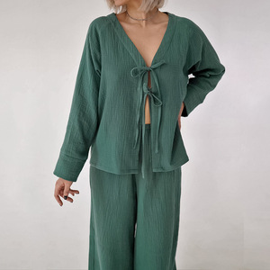 <span class=keywords><strong>Ensemble</strong></span> de pyjamas personnalisés en satin pour femmes en soie populaires de printemps pyjamas de nuit vêtements de nuit pour femmes 2024/ - Product Image 1