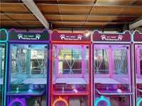 Machine de jeu d'arcade à griffes personnalisée OEM pour attraper les prix, pour enfants et divertissement familial - Prix