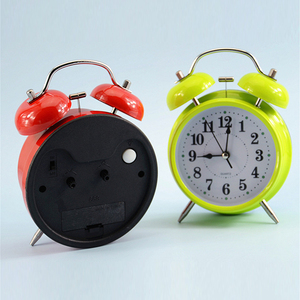 Best-seller Horloge de bureau en métal 3 pouces <span class=keywords><strong>Réveil</strong></span> à double cloche Quartz <span class=keywords><strong>silencieux</strong></span> sans tic-tac avec veilleuse pour chambre à coucher - Product Image 5