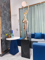 Lampadaire LED en fibre de verre, sculpture humanoïde Déesse Créative, design artistique pour hall d'hôtel, figurine décorative