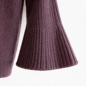 Maglione Corto da Donna Oversize di Alta Qualità con Collo Rotondo, Bottoni Dorati, Maniche Svasate e Cintura in Vita, in Misto Lana Lavorato a Maglia - Product Image 4