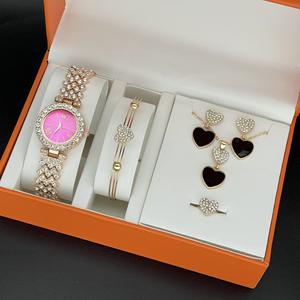 Luxe hartvormige dameshorloge juwelenset van vijf delen met diamanten, roestvrijstalen bandjes, eenvoudige modeaccessoireset - Product Image 5