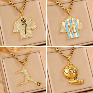 Collar Deportivo con Colgantes de Acero Inoxidable con Circonitas, Diseño de Camisetas de Fútbol de los Campeones Número 7 y 10, Popular en 2026 - Product Image 2