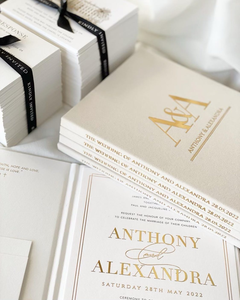 Boîte <span class=keywords><strong>d</strong></span>'invitation personnalisée en velours <span class=keywords><strong>champagne</strong></span> à couverture rigide avec feuille <span class=keywords><strong>d</strong></span>'<span class=keywords><strong>or</strong></span> et ruban de luxe Boîtes rigides <span class=keywords><strong>d</strong></span>'estampage Impression - Product Image 6