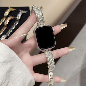 Correa de reloj Upro Women Gilterbling para Apple Smartwatch Ultra 49mm 45mm, correa de reloj metálica con diamantes triangulares. - Product Image 1