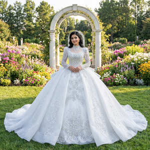 Robe de mariée de luxe Lscm61, longue traîne, coupe princesse, manches longues, perles lourdes, haute qualité, style féerique, Jancember - Product Image 1