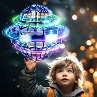 Juguete de Bola Voladora LED UFO, Boomerang Giratorio de 360 Grados, Mini Dron, Bola Voladora Mágica, Juego para Interiores y Exteriores, Regalo