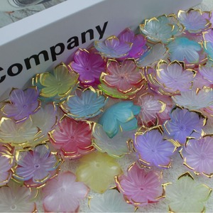 500 gr/beutel handgemachte Perlen DIY Zubehör Blüten blätter Fünf-Blütenblatt Blume DIY Acryl Kunststoff & Lucite Perlen - Product Image 3