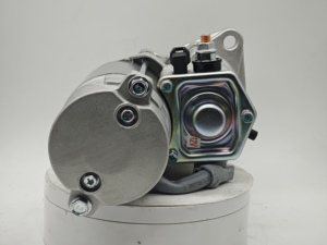 Démarreur Changli pour Yanmar Kubota V2403 / <span class=keywords><strong>VITRA</strong></span> City Kubota V2403 OEM: 0280009030, 0280009031, 0280009032, 1542563010, 1542563011 - Product Image 3