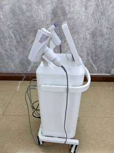 Machine de Microneedling RF Fractionnel M8 à Prix d'Usine, Équipement Anti-Âge pour Lifting Facial, Raffermissement de la Peau et Amincissement Corporel - Product Image 4
