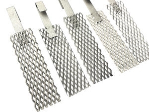 Plaque en maille d'anode en titane épaissie pour l'électrolyse à haute densité de courant - Product Image 1