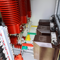 Poste de transformateurs triphasé compact préassemblé pour l'électrification des réseaux de distribution