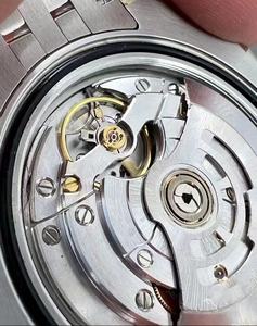 Movimiento mecánico de alta calidad, acero inoxidable, esfera de 41 mm, reloj de buceo con marcadores de hora, diseño lujoso, de marca. - Product Image 2