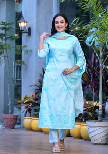 Conjunto de Kurta y Pantalón de Verano para Mujer, Diseño Bordado, Algodón, Cuello Redondo, Largo hasta la Rodilla, con Dupatta y Pantalón - Product Image 5