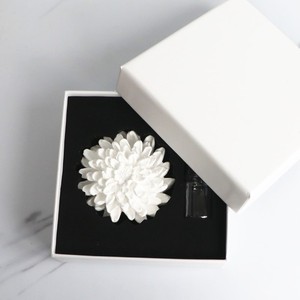 Wholesale Luxury Home Fragrance Scented Ceramic Aroma Plaster Air Freshener Handmade Porcelain Flower Essential Oil <strong>Diffuser</strong> - Product Image 6