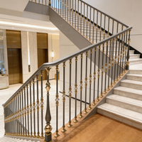 Balustres d'escalier en métal gris de luxe, de haute qualité, en alliage d'aluminium, pour balcons de villas - Vente en gros