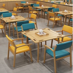 Tables et chaises en bois massif, mobilier adapté aux personnes âgées pour les cantines et salles d'activités, design durable - Product Image 1