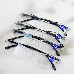 Gafas de Lectura Estilo 2023 - Montura de Diamante de una Pieza sin Marco con Borde Biselado, Ideales para Vendedores Ambulantes y Puestos de Calle - Product Image 1