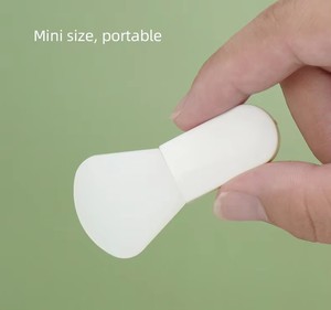 Mini Silicone Face Mask Brush 6cm Vegan Clay <b>Foundation</b> Cosmetic Applicator - Product Image 6