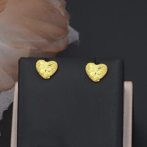 Boucles d'oreilles clous tendance JXX Fashion plaquées or 24 carats en laiton pour femme, idéales comme cadeau - Product Image 6