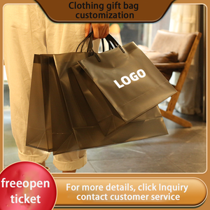 ถุงพรีเมียมพิมพ์โลโก้ บรรจุภัณฑ์หรูหรา ถุงของขวัญกระดาษแบบมีเชือกผูก ผลิตตามสั่ง กันน้ำ กันกระแทก กันฝุ่น สไตล์คริสต์มาส - Product Image 5