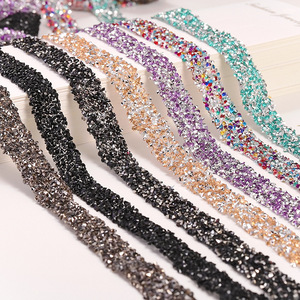 Tiras de diamantes de imitación de 1.5 cm de ancho, adhesivo termofusible de doble cara, apliques de cristal para zapatos, bolsos, ropa, accesorios de joyería DIY - Product Image 1