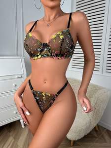 Damen Dessous-Set, sexy Unterwäsche, Push-up-BH mit Bügel und 3D-Blumenstickerei aus Spitze, mit passendem G-String-Höschen - Product Image 2