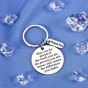 Offre Spéciale rond blanc en acier inoxydable porte-clés gravé slogan pouvez-vous être porte-clés bricolage cadeau personnalisé pour <span class=keywords><strong>les</strong></span> <span class=keywords><strong>collègues</strong></span> - Product Image 5