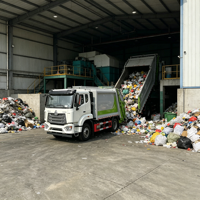 Camion compacteur de déchets SINOTRUK HOWO NX 6X4 16CBM 371HP 9.726L Empattement 3815 25 tonnes