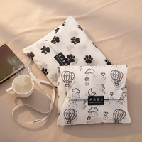 Feuilles de papier d'emballage douces, écologiques, jetables, imperméables, à motifs de dessins animés, en gros, pour fleuristes et boutiques de cadeaux