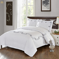 Ensemble de housse de couette brodée de luxe 100% coton 300TC, ensemble de literie 4 pièces brodé pour usage domestique, pour hôtels, taille et couleur personnalisées