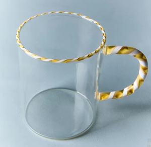 Mug en verre transparent fait main avec poignée torsadée or et blanc, esthétique personnalisée, poignée en forme de canne à sucre, bordure dorée, tasse à café en verre - Product Image 6