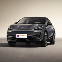 Elegante SUV compacto con puerta trasera deslizante, Yuzhong 06 EV, coche eléctrico familiar.