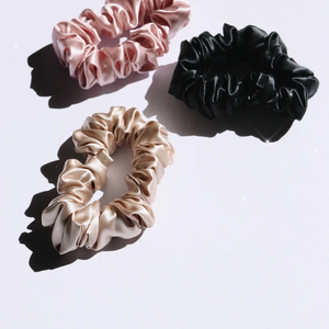 Logotipo personalizado Etiqueta Tamaño Midi Seda Elástica Banda de goma Coleta Titular 100% Mulberry Real Silk Scrunchies - Product Image 3