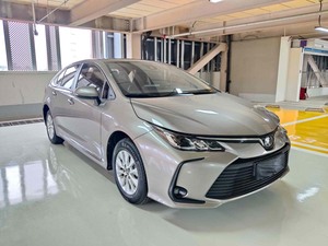 <span class=keywords><strong>Toyota</strong></span> Corolla Berline Luxe 2021 d'<span class=keywords><strong>occasion</strong></span>, 4 portes, 5 places, CVT, essence, intérieur foncé, traction avant, conduite à gauche, modèle <span class=keywords><strong>Auris</strong></span>, voitures familiales - Product Image 3