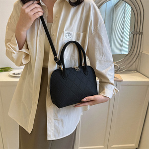 Automne et hiver nouvelle mode simple sac à bandoulière décontracté sac à bandoulière en feutre rhombique - Product Image 5