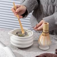 Ensemble de matcha en porcelaine de Chaozhou avec bec verseur et bol, filtre blanc, accessoires pour la cérémonie du thé japonais.