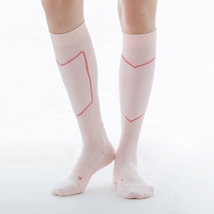Adolescent Enfants Jeunesse Unisexe <span class=keywords><strong>Escrime</strong></span> <span class=keywords><strong>Chaussettes</strong></span> Professionnel Épaissie Serviette Bas Sport <span class=keywords><strong>Chaussettes</strong></span> De Compression Sports De Plein Air - Product Image 6