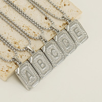 Collier avec pendentif initial en acier inoxydable plaqué or 18 carats, médaillon alphabet soleil A-Z, bijoux personnalisés pour femmes et hommes