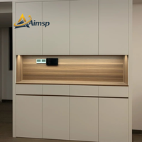 Meuble de présentation minimaliste au design moderne, idéal pour la mise en place et la décoration dans les salons et salles à manger