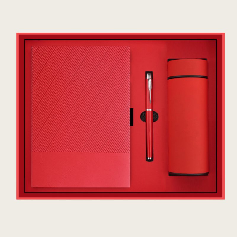 Ensemble trois pièces rouge