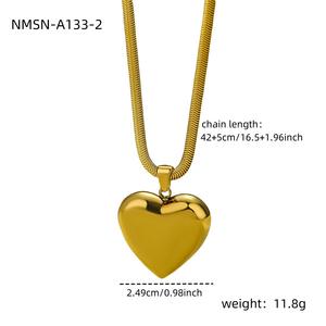 Gargantilla con Colgante de Corazón Impermeable, Collar con Dije Hueco Chapado en Oro de Acero Inoxidable que No se Destiñe, Accesorios de Joyería para Mujer - Product Image 5