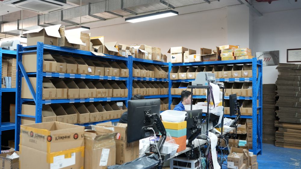 DW100 DDR5 16GX2 plateado 6000/C30