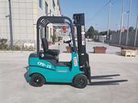 Chariot élévateur électrique avec mât à 3 sections, pneus en PU pleins, pour les exploitations agricoles et l'usage industriel, hauteur de levage de 3000 mm, garantie de 12 mois