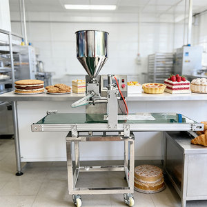 Machine <span class=keywords><strong>de</strong></span> remplissage automatique quantitative <span class=keywords><strong>de</strong></span> crème ZD200-F1 à 6 programmes pour la crème fouettée et la crème anglaise dans les pâtisseries - Product Image 1