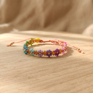 Bracelet artisanal Sstringz en perles Miyuki Delica violet lavande avec motif géométrique doré et turquoise, bijoux bohèmes ajustables - Product Image 6