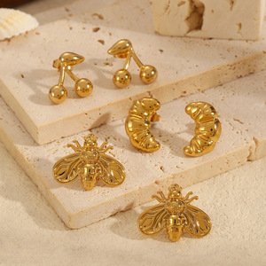 Boucles d'oreilles clous en acier inoxydable plaqué or 18 carats, motif insecte, abeille, cerise, lune, bijoux fantaisie, cadeau - Product Image 2